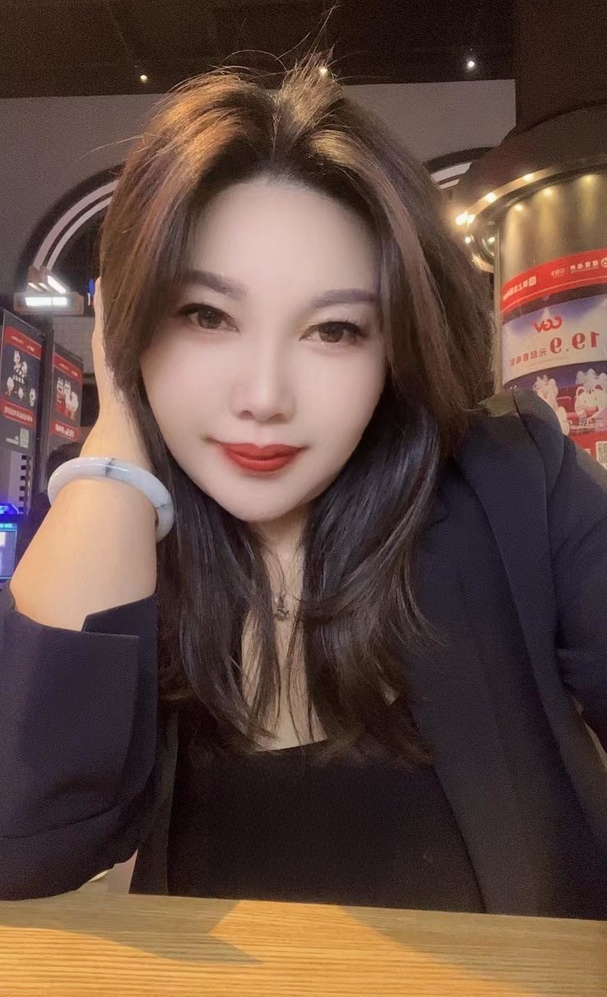 西青欲求不满的骚娘们