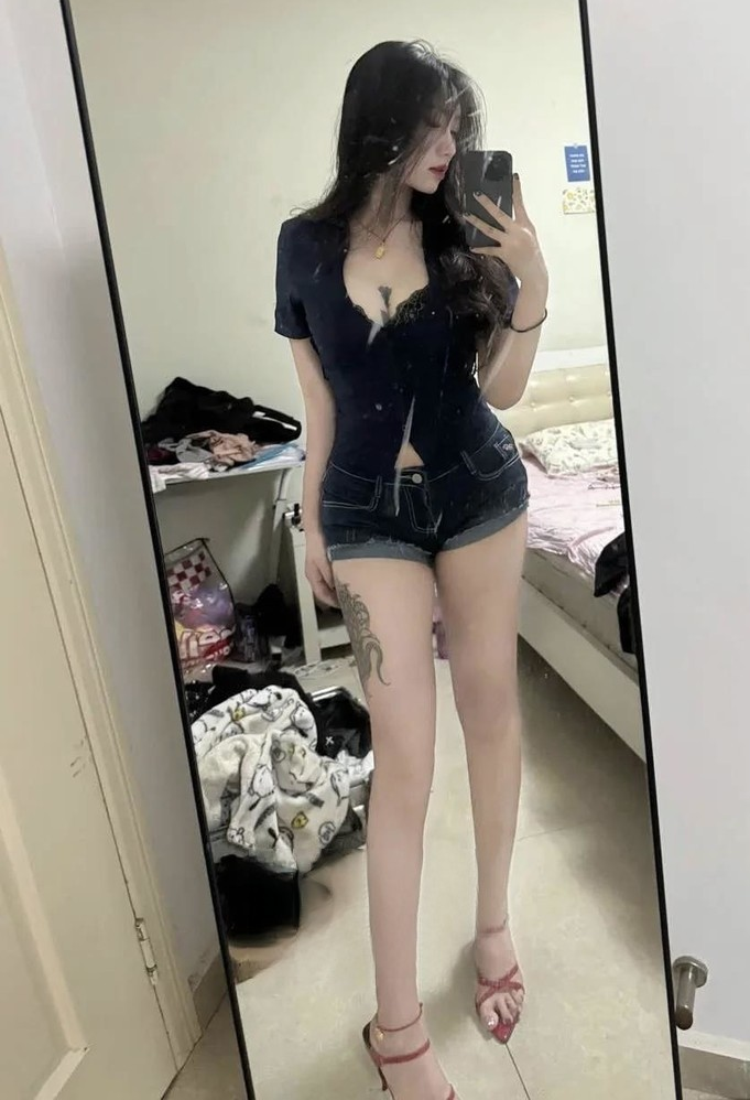 蜀山御姐性感小野猫