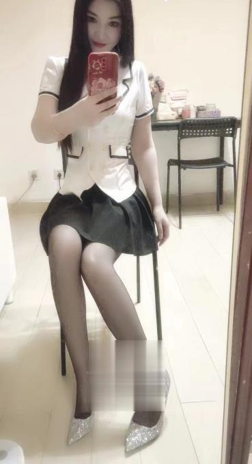 大长腿骚货
