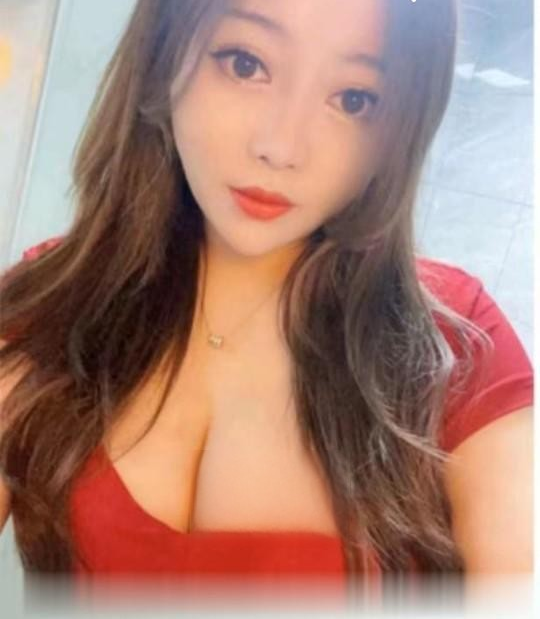 小穴粉嫩水超多干起来不让停的小姐姐