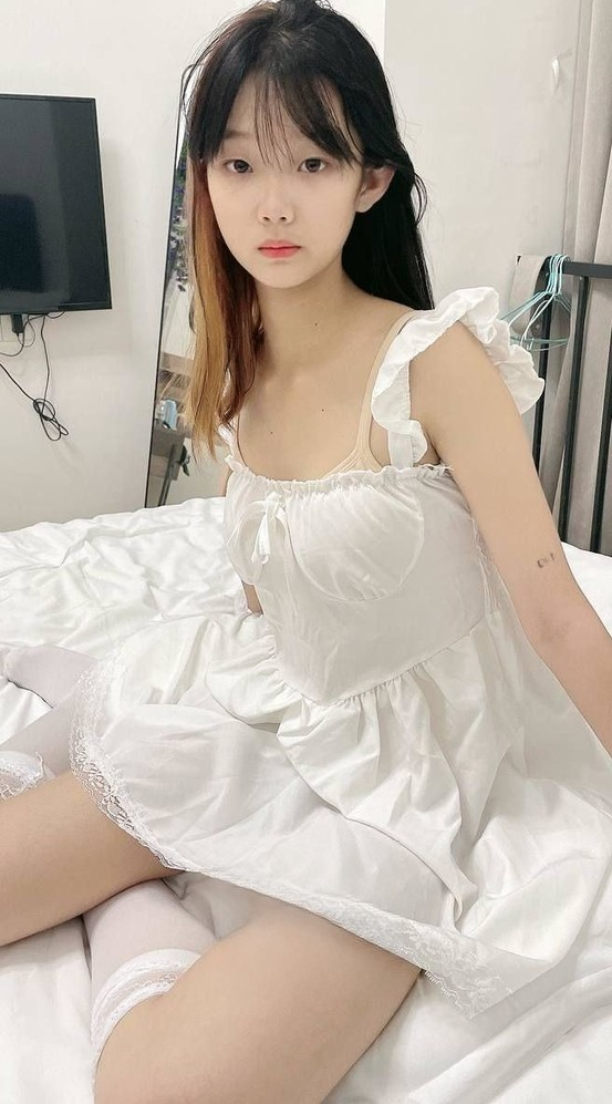 宁波反差嫩妹