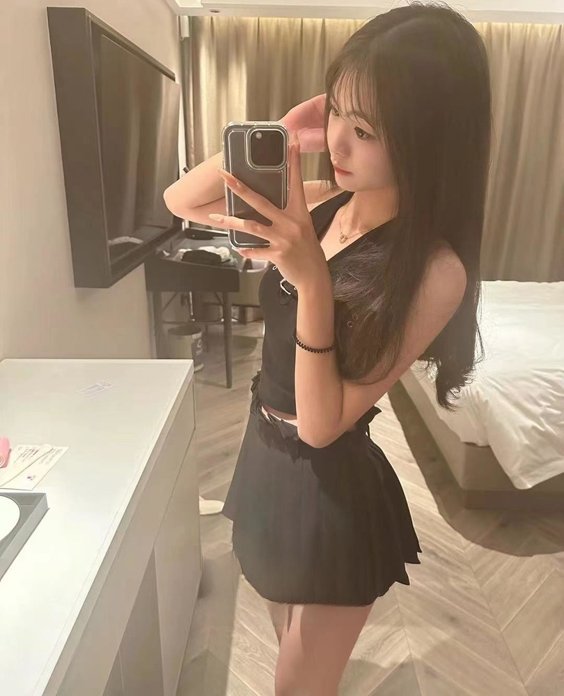 性感温柔听话的小姐姐