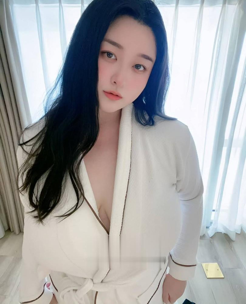 河西风骚主动女王雪雪
