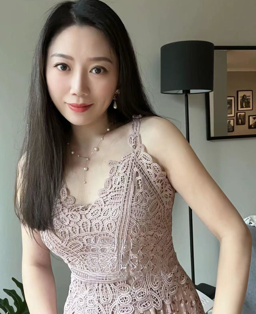 成熟骚货骚妇娜娜