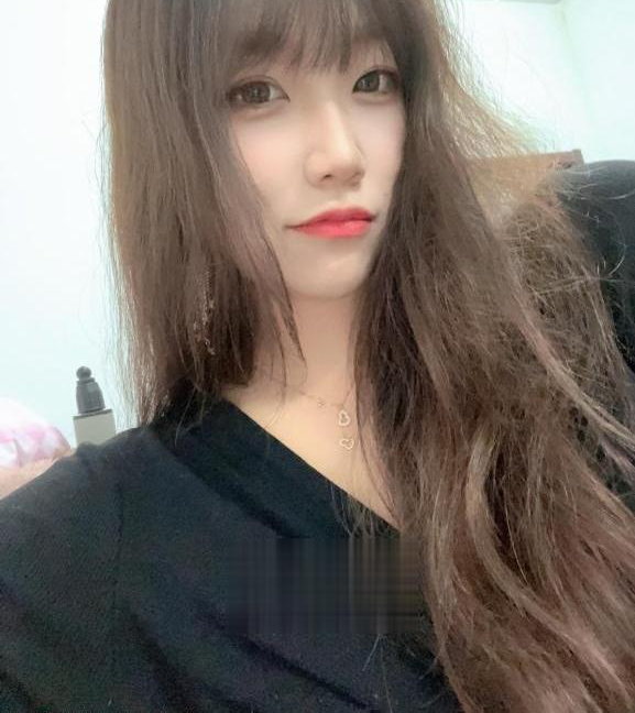 完美身材清纯美少女西米米