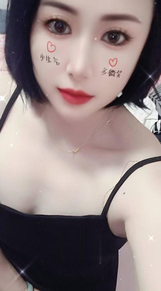 小巧玲珑的东北少妇