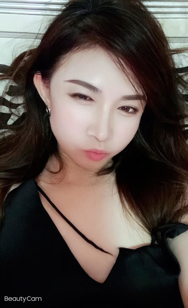 天河妩媚口爆妹子