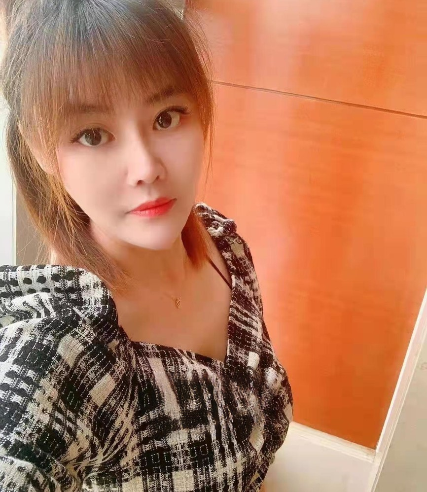 性价比极高的妹子