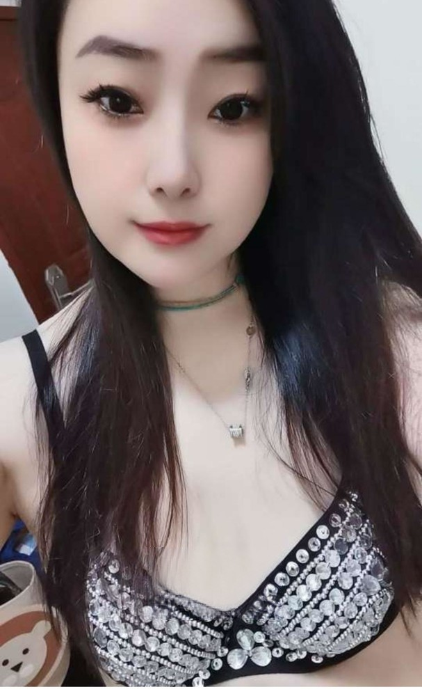 越秀大奶大屁股