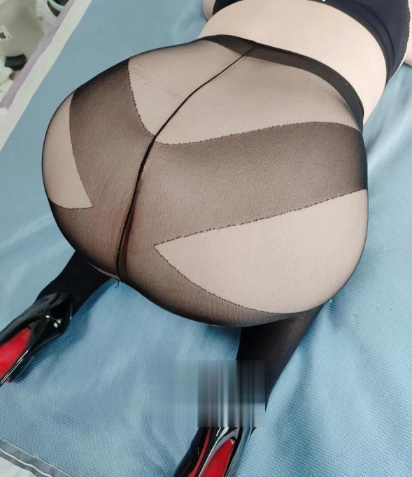 关虎屯巨乳妹子