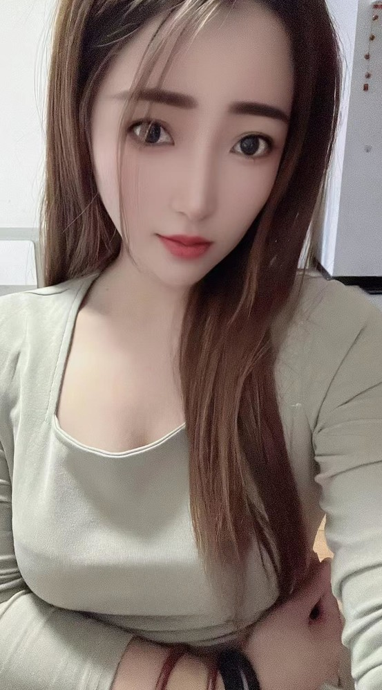 颜颜小美女