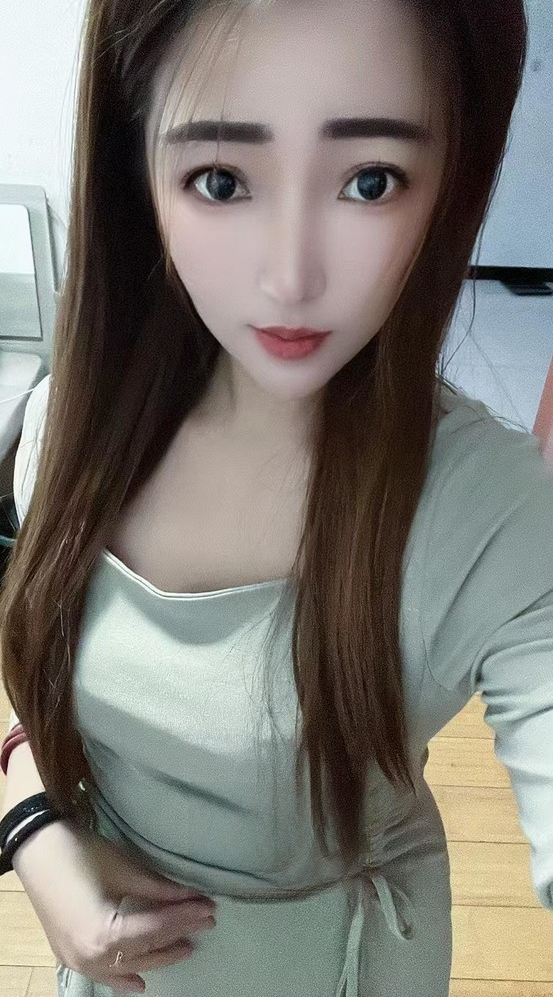 颜颜小美女