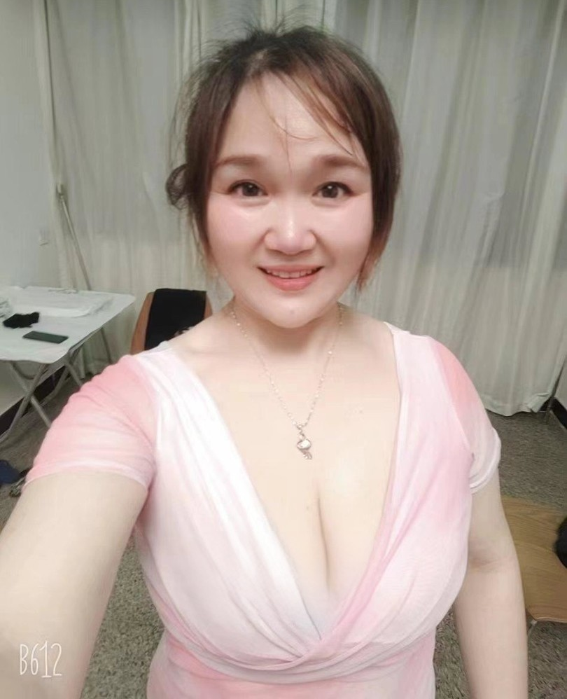 广州性感迷人的瑶瑶