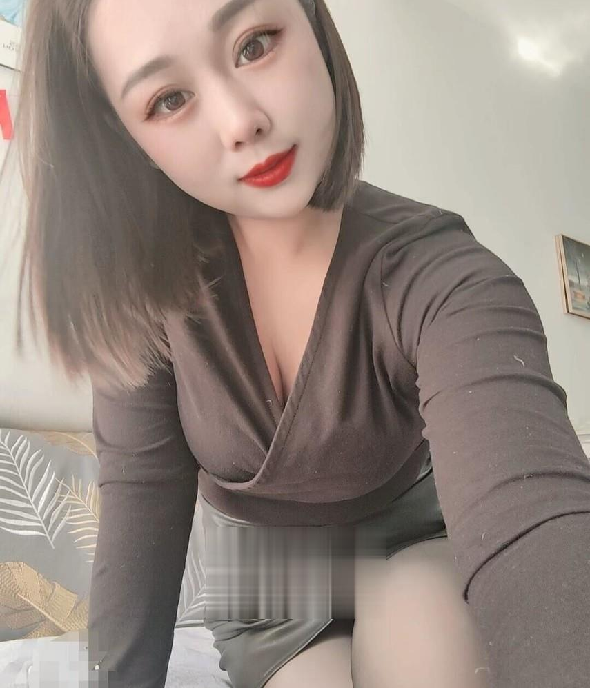 武昌 少妇 橘子