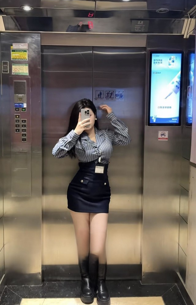 丰满小菠萝