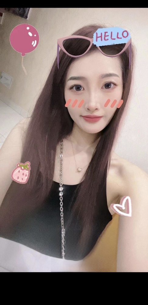 服务型既纯情又性感的妹子