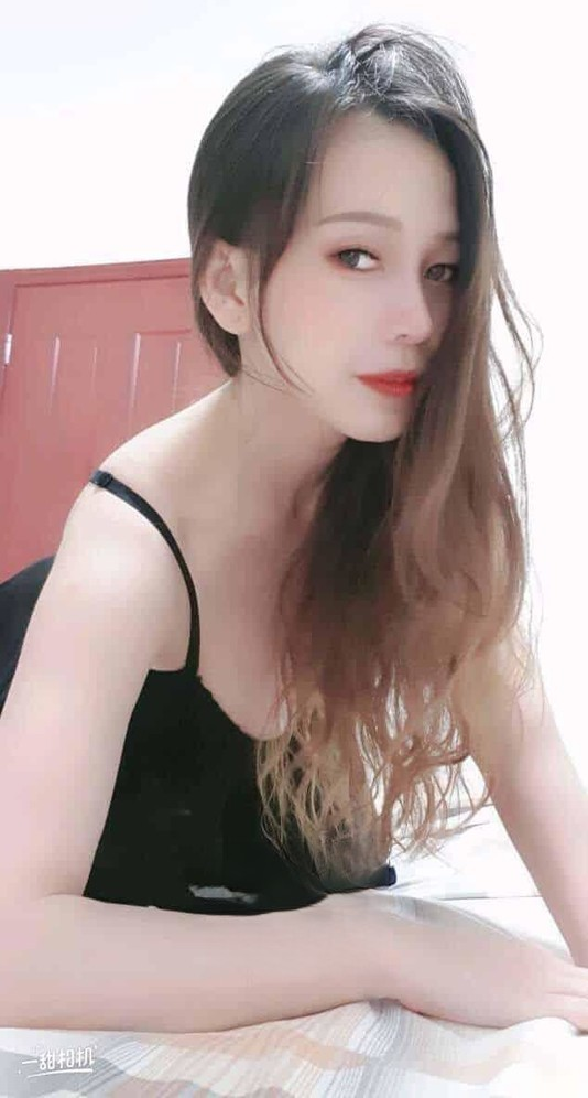 天河东站小鱼嫩妹