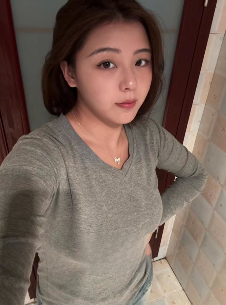 口活一流的纯兼职少妇