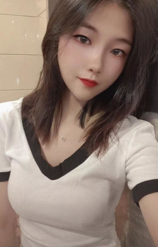 高挑性感小姐姐
