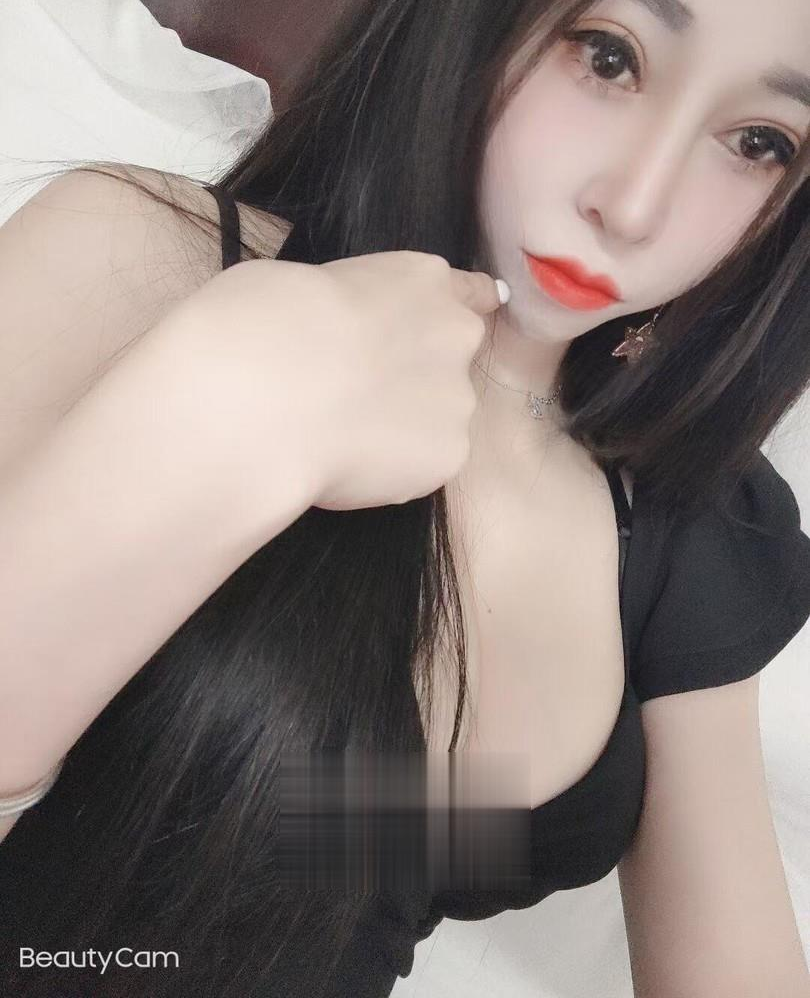 南京妹子身材好 温柔体贴 咪咪很柔软