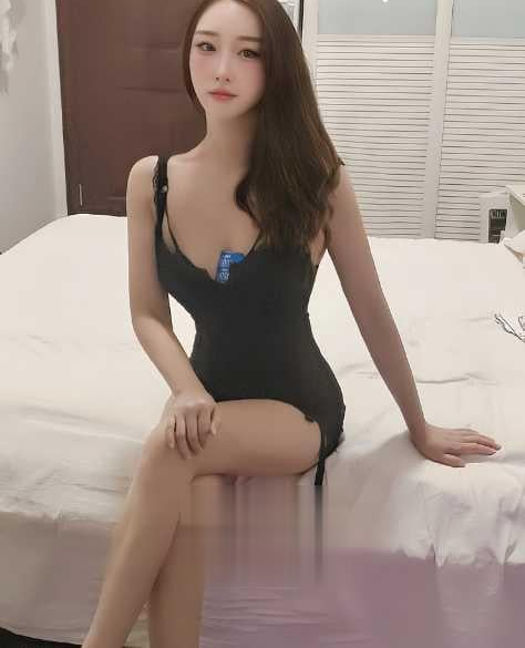 金水长腿美少妇