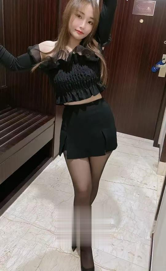 武汉黑丝诱惑娇小温柔少妇