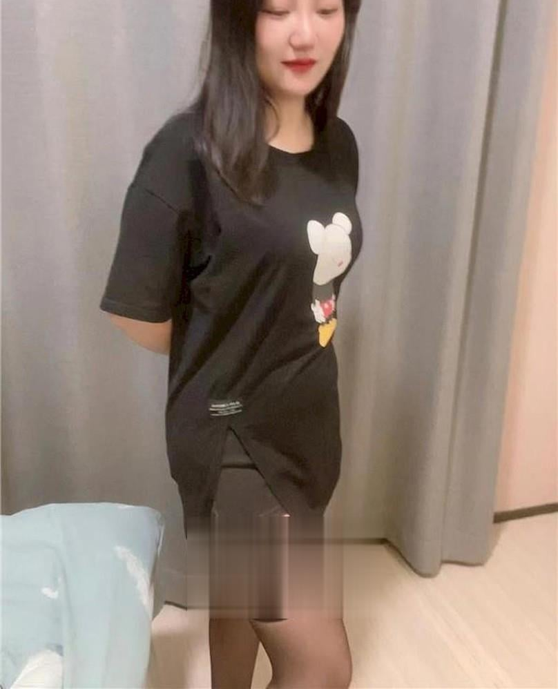 邻家女孩可扣会夹包裹感佳
