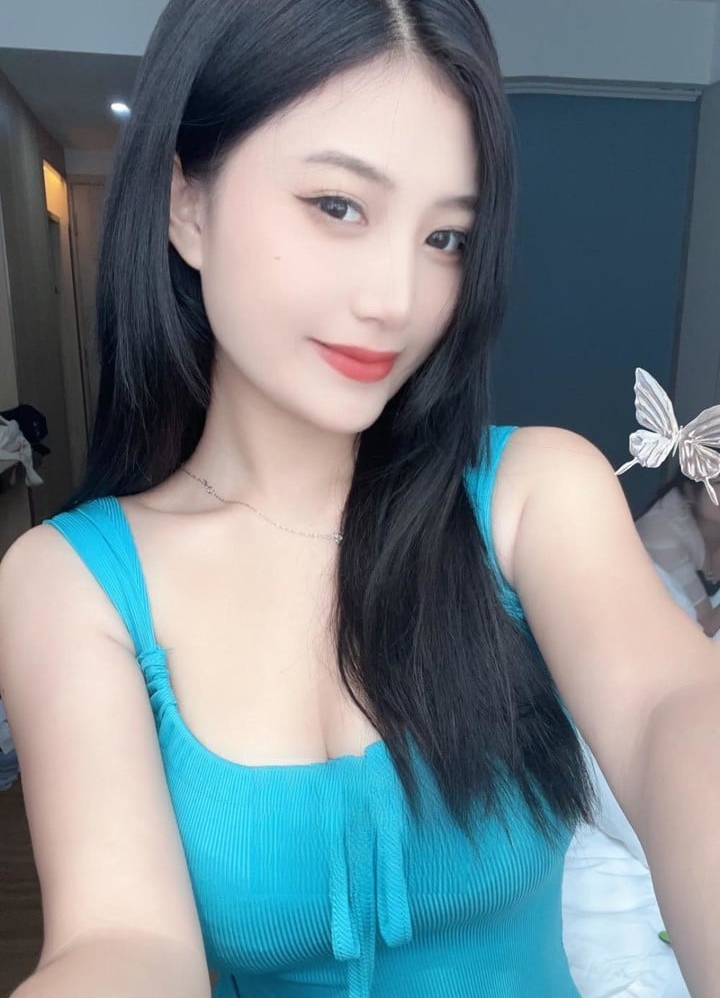极品大长腿丰满女神