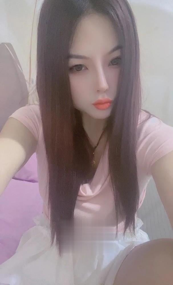 本人对少妇情有独钟约会骚妇