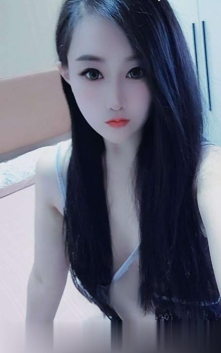巨乳丰臀泄火小姐姐
