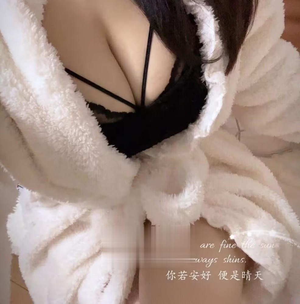 杨浦巨乳轻熟女