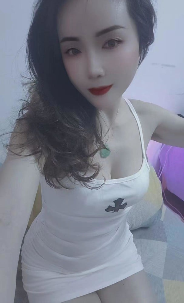 遇见一个白虎妹妹