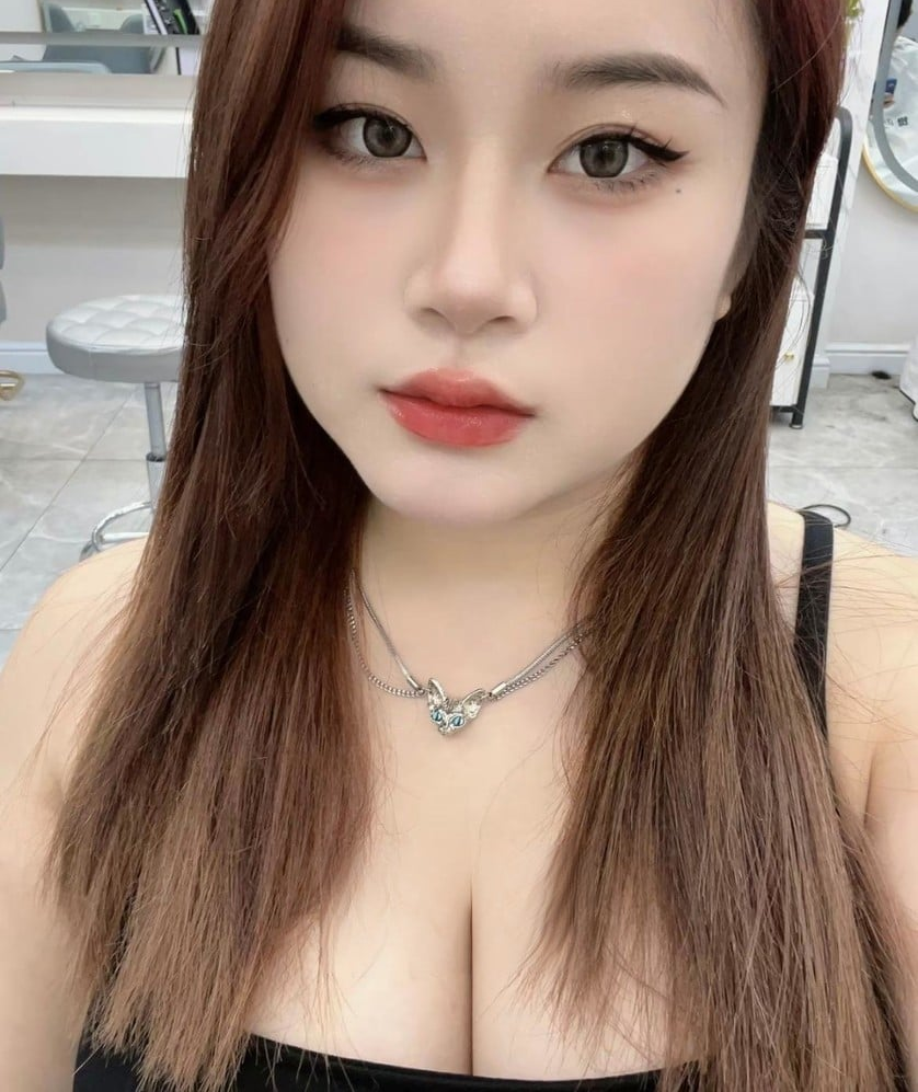 体验微胖小美女