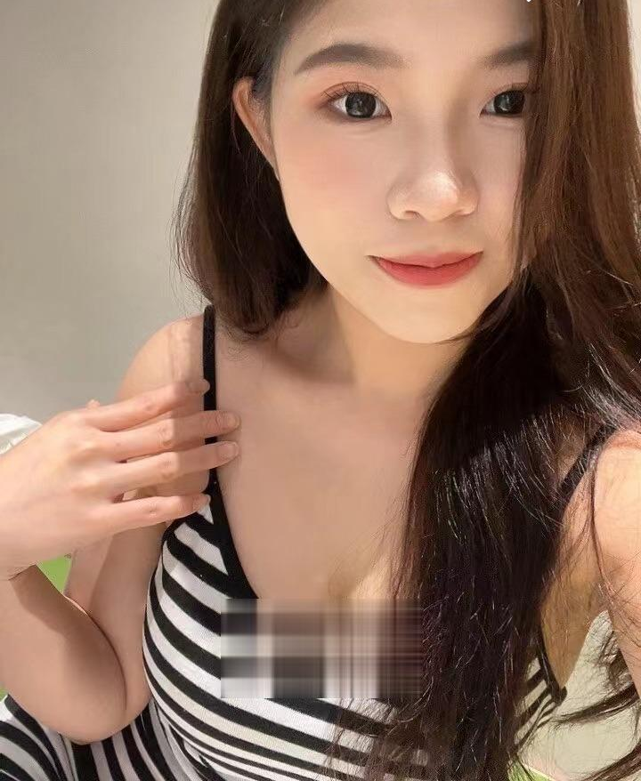 巨乳风骚胖妹妹