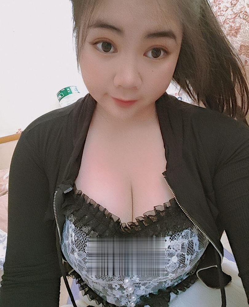 微胖类型水多多小姐姐