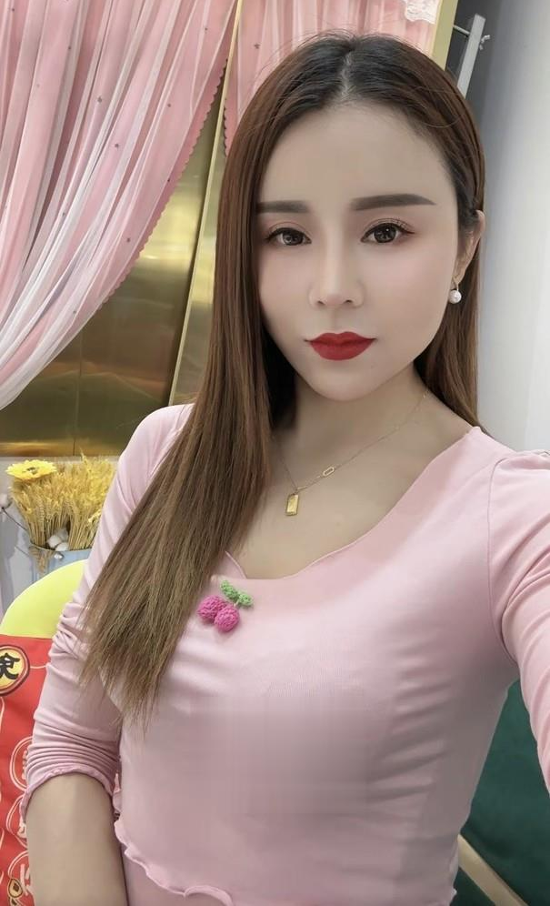 番禺纯欲性感御姐