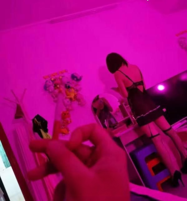 服务王骚女朋友小琳琳