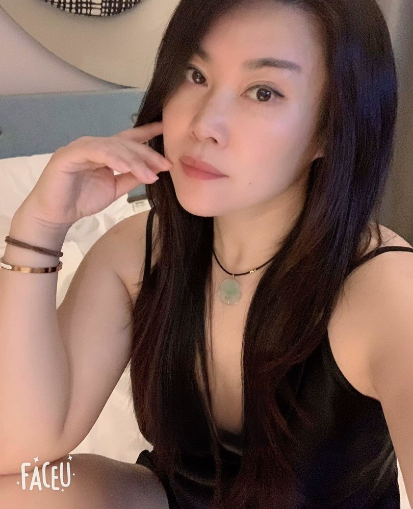德州黑丝长腿姐姐