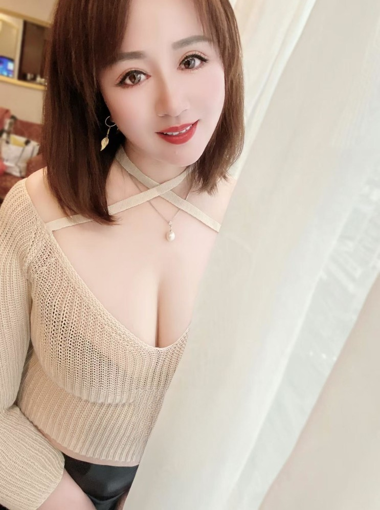 火凤凰熟女姐姐