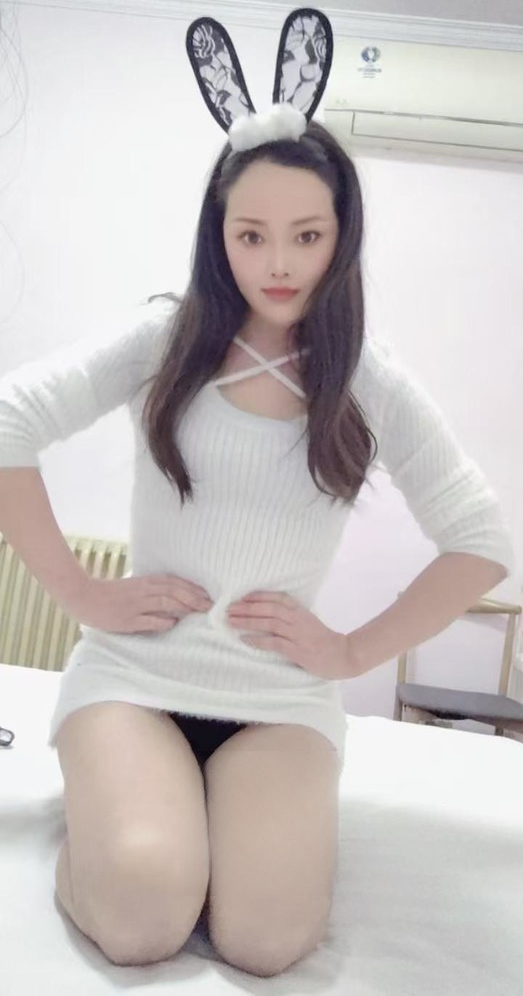 超级会玩的熟女姐姐
