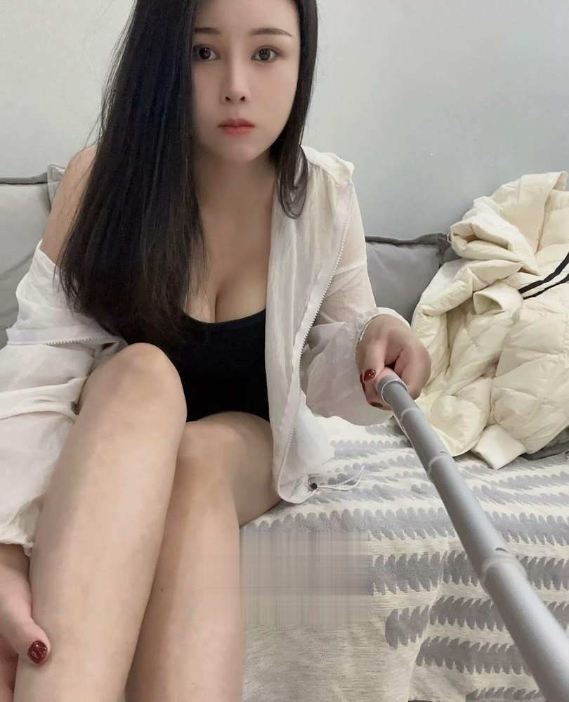 大胸猫猫
