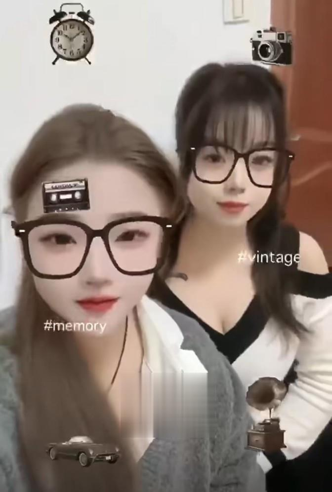 上城双飞安然莉娜姐妹俩