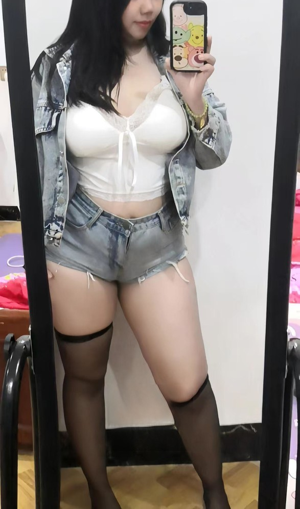 黑丝长腿性感静静