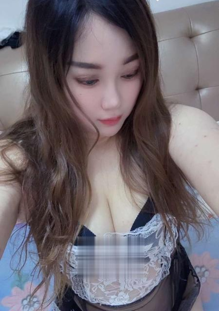 高挑白嫩巨乳