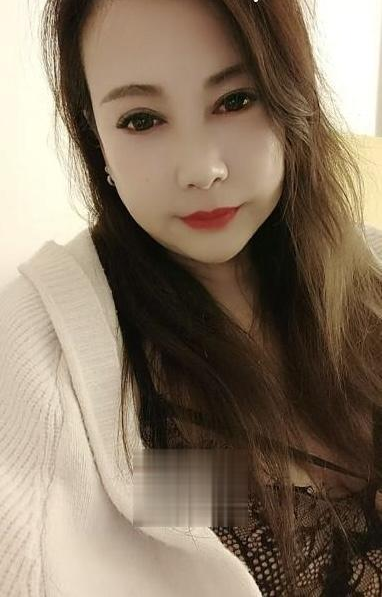 角色扮演大胸熟女