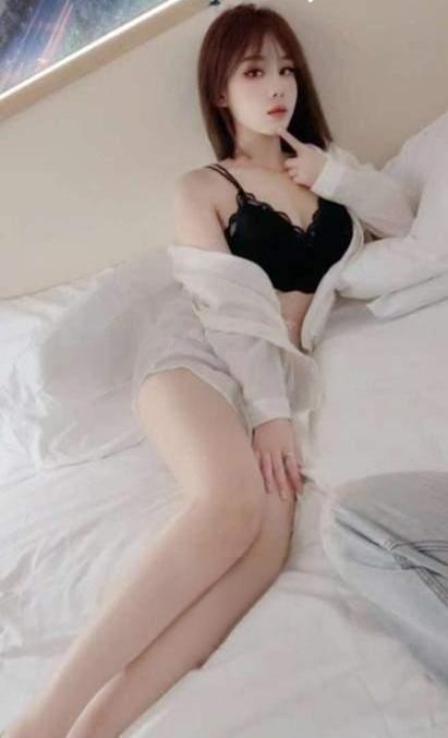 东城性感小姐姐