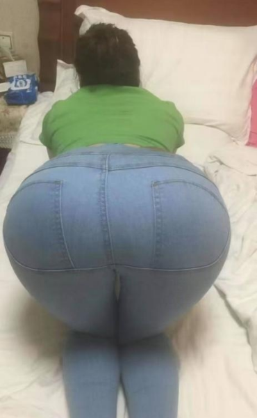 E杯大胸妹子服务好