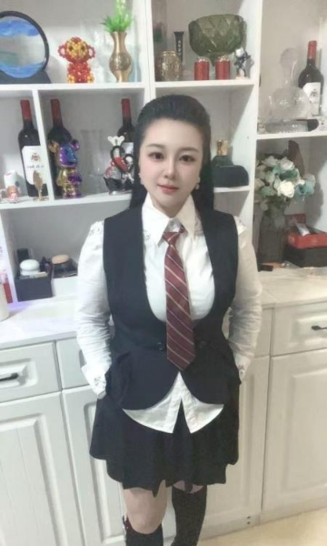 大奶骚货兰兰