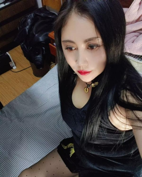 瑶海黑色妖姬
