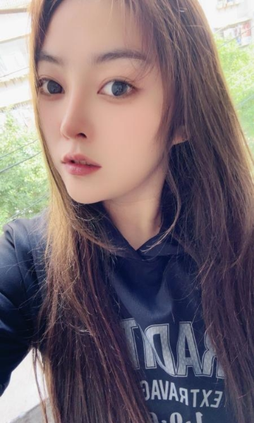 大胸菲菲